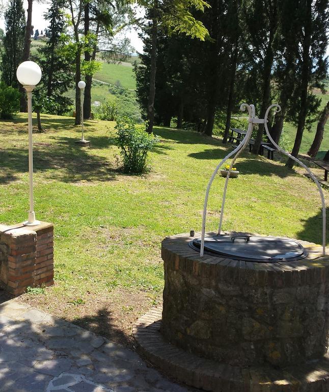 Hotel Il Cavallino Blu Volterra Exteriör bild