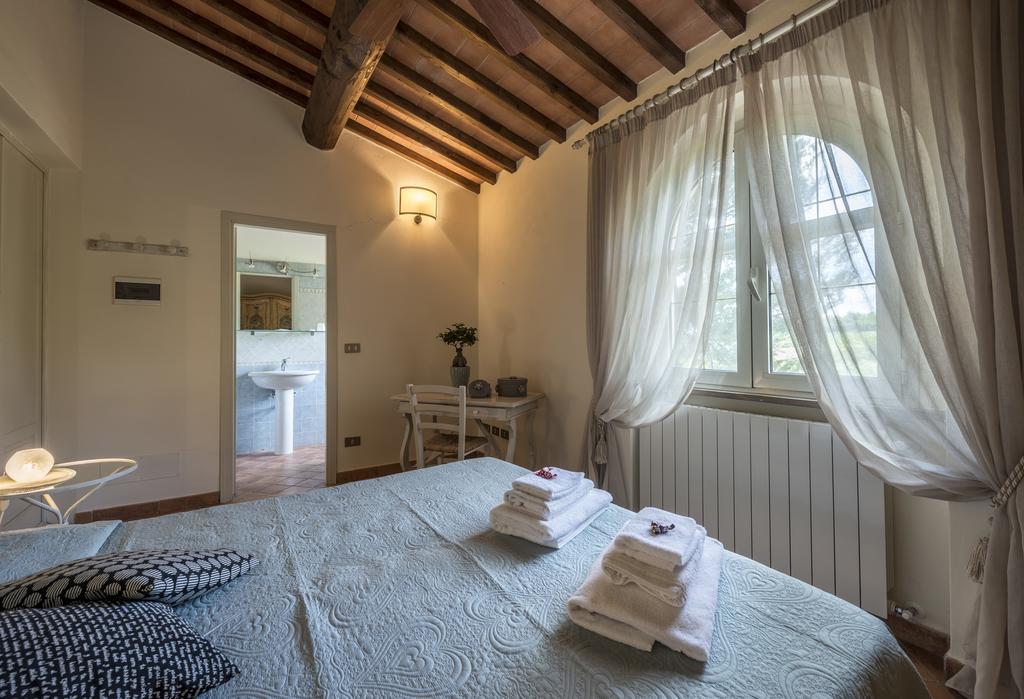 Hotel Il Cavallino Blu Volterra Exteriör bild