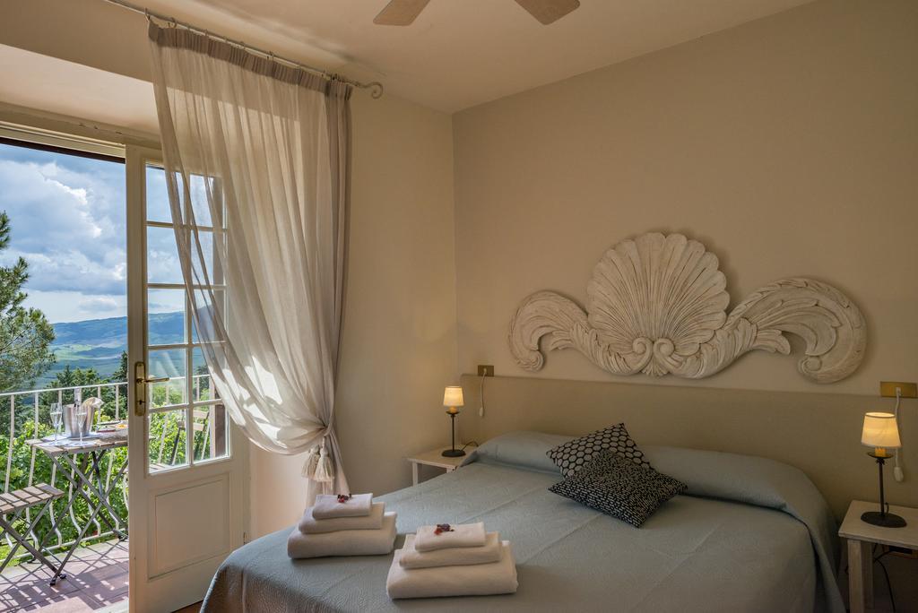 Hotel Il Cavallino Blu Volterra Exteriör bild
