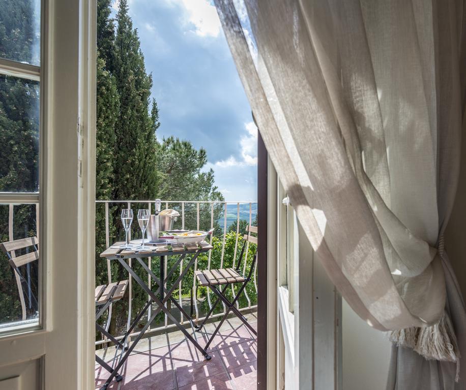 Hotel Il Cavallino Blu Volterra Exteriör bild