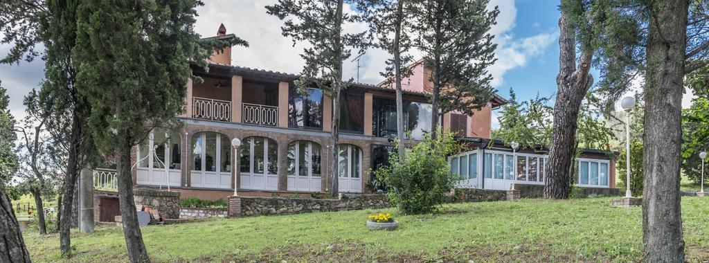 Hotel Il Cavallino Blu Volterra Exteriör bild