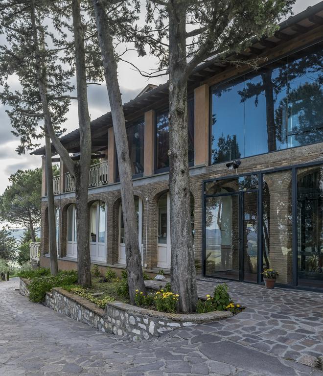 Hotel Il Cavallino Blu Volterra Exteriör bild