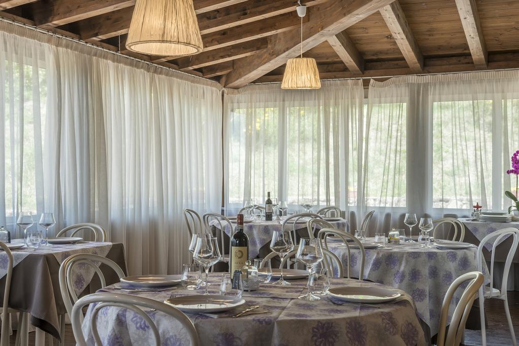 Hotel Il Cavallino Blu Volterra Exteriör bild