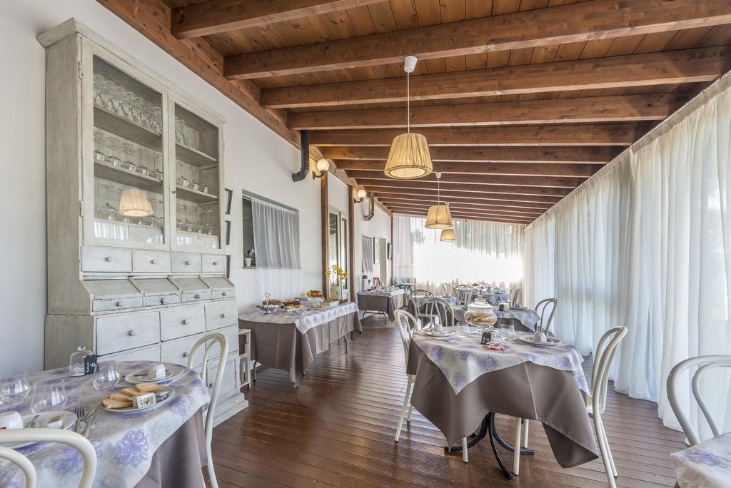 Hotel Il Cavallino Blu Volterra Exteriör bild