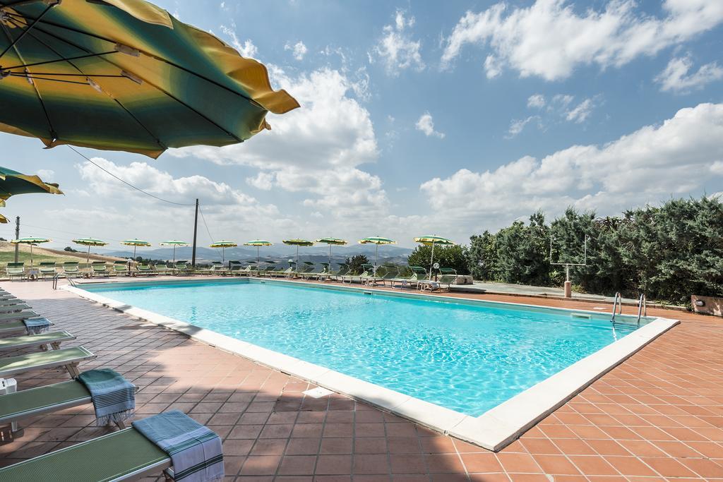 Hotel Il Cavallino Blu Volterra Exteriör bild