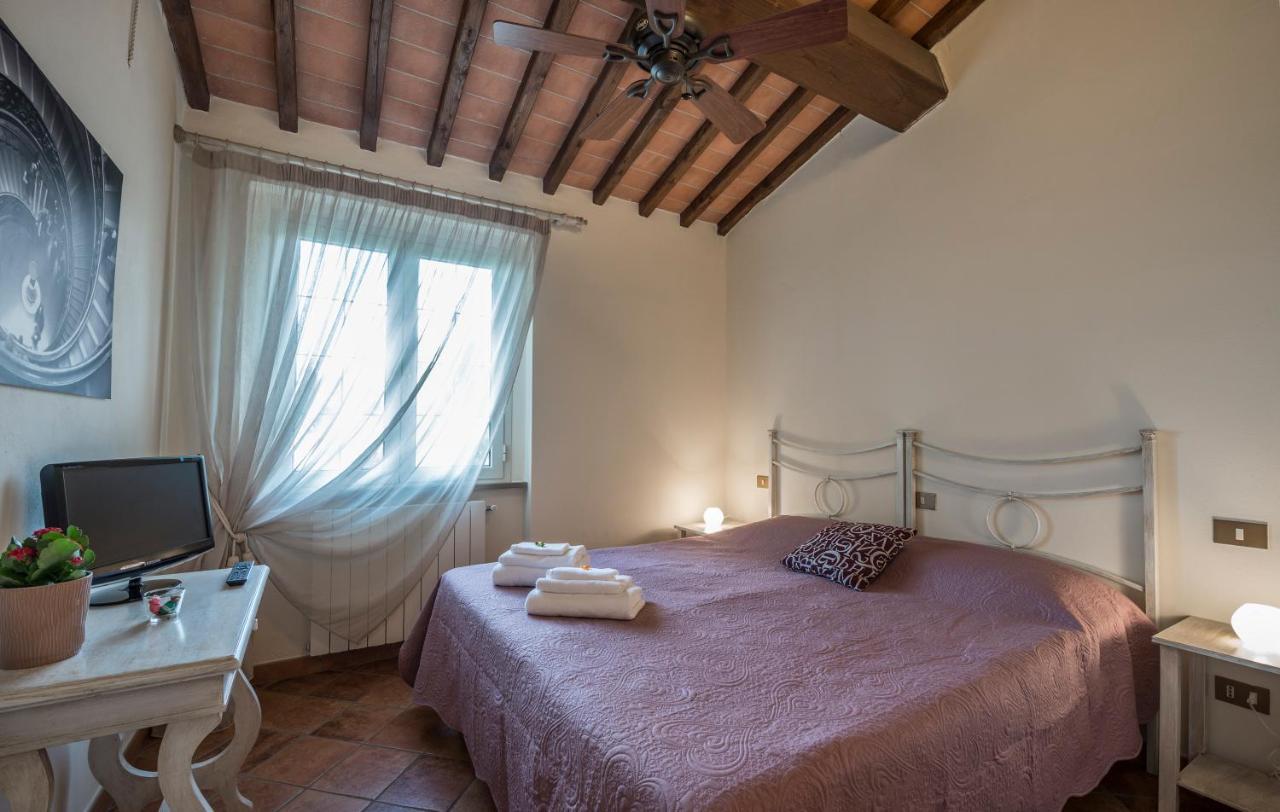 Hotel Il Cavallino Blu Volterra Exteriör bild